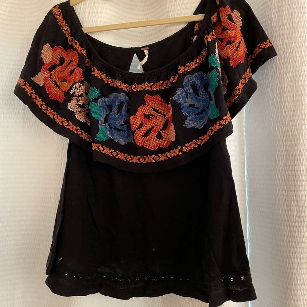Free People off the shoulder floral top